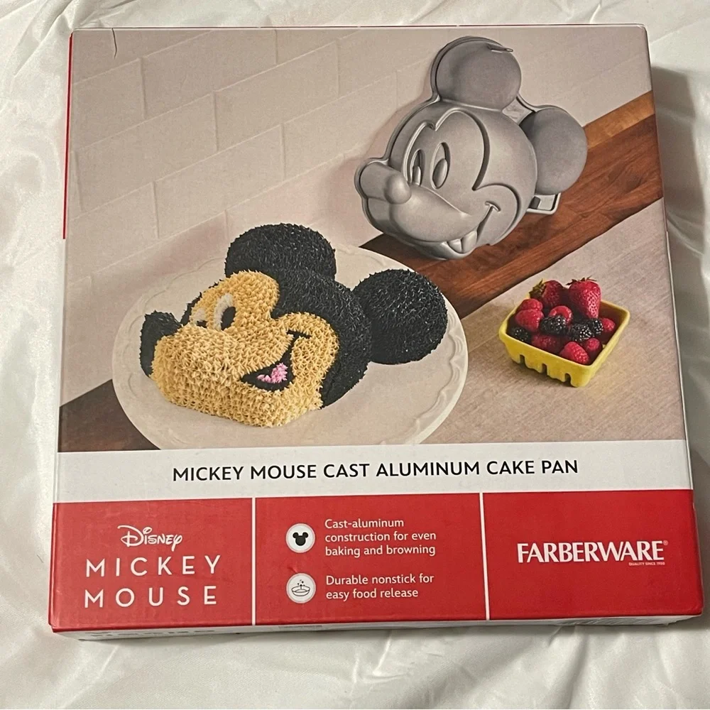 NIB Disney Mickey Mouse cast aluminum 3D cake pan Birthday Party baking